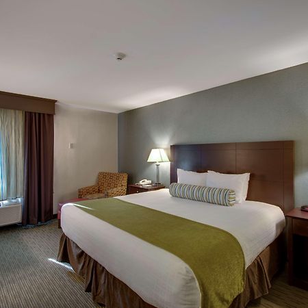 Best Western Plus, The Inn At Hampton Esterno foto