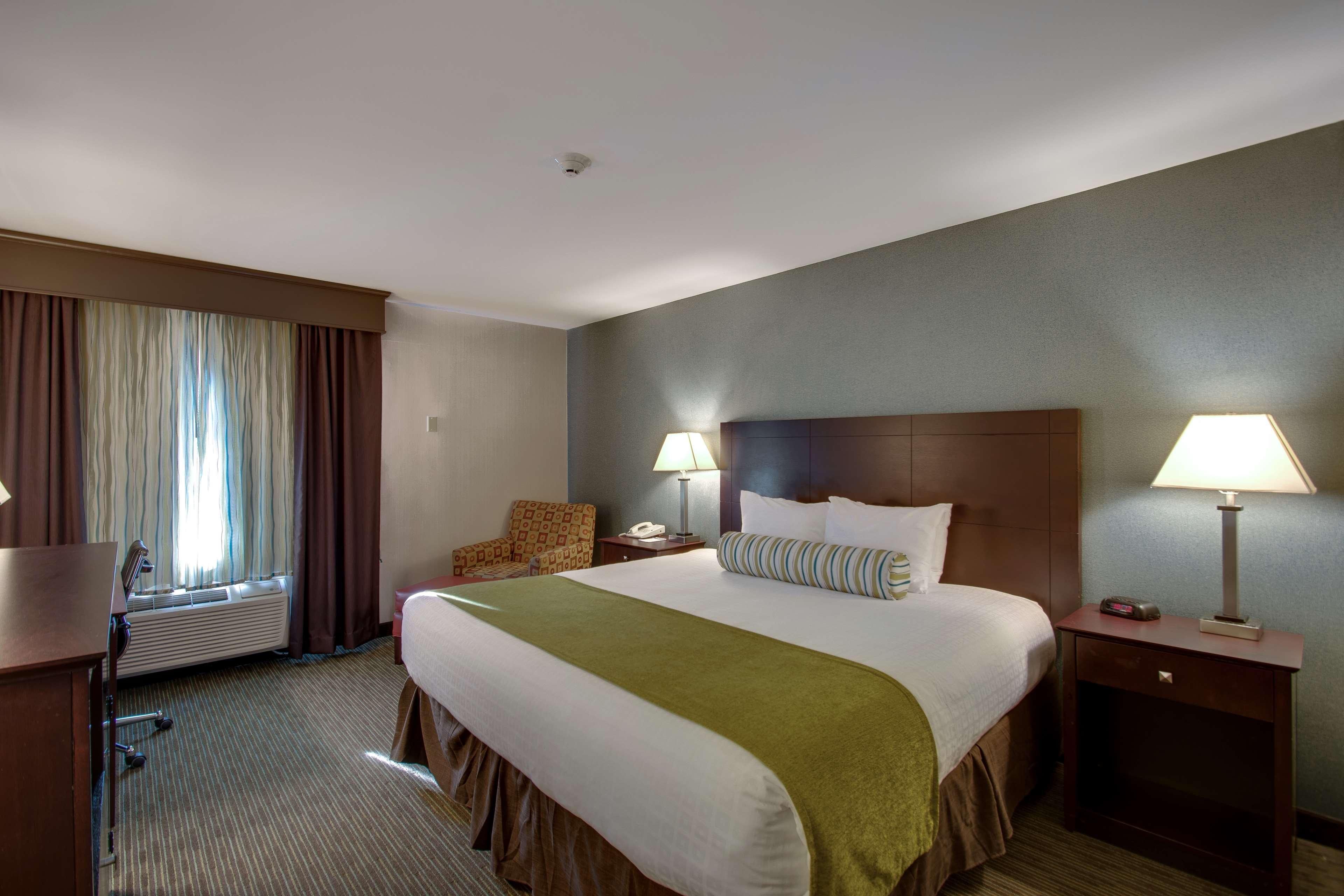Best Western Plus, The Inn At Hampton Esterno foto