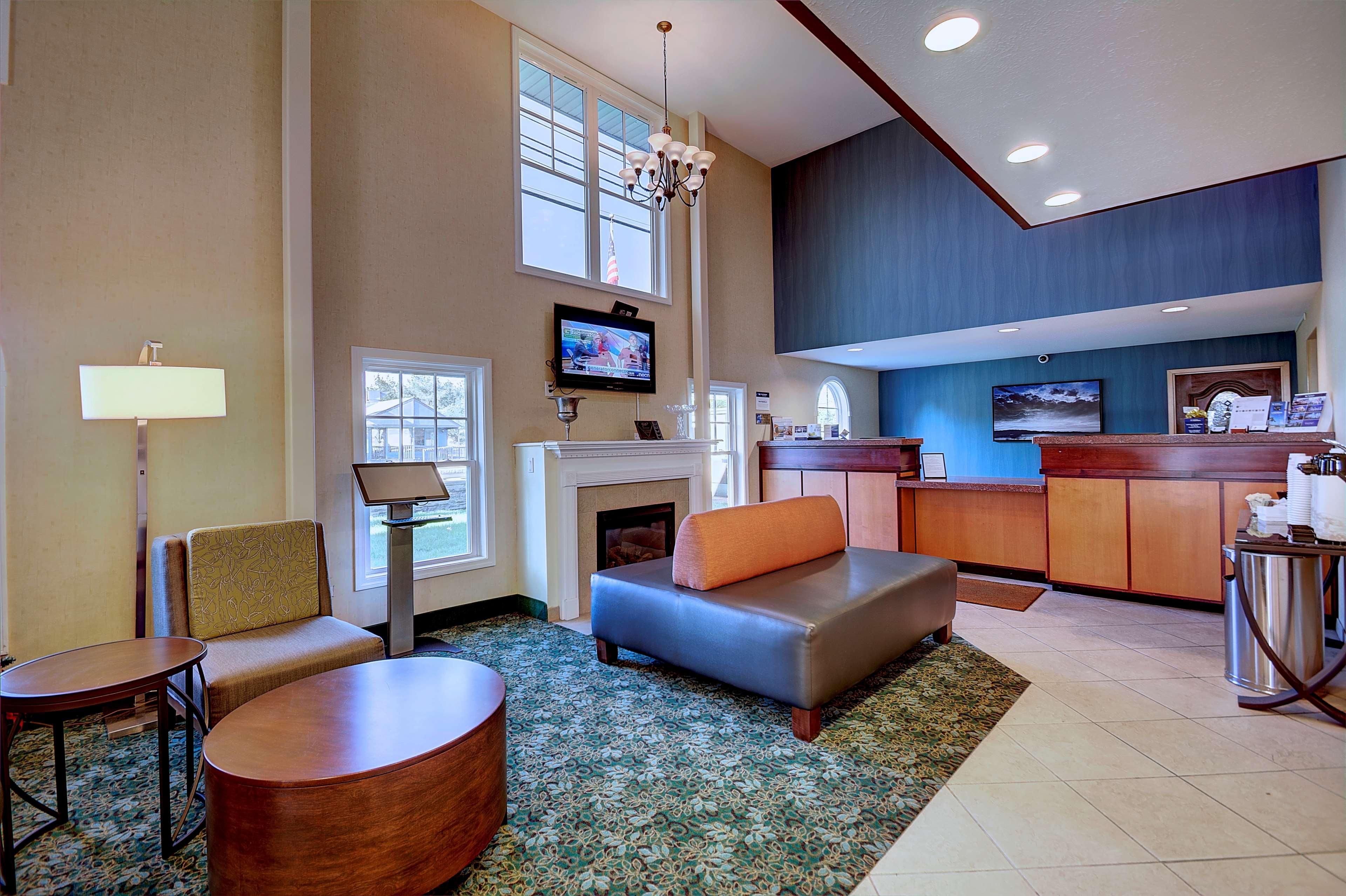 Best Western Plus, The Inn At Hampton Esterno foto