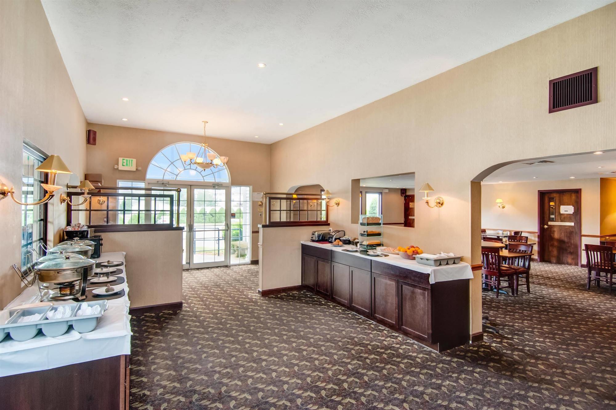 Best Western Plus, The Inn At Hampton Esterno foto