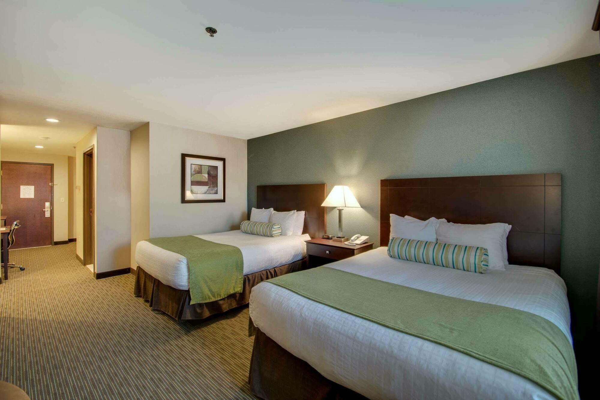 Best Western Plus, The Inn At Hampton Esterno foto